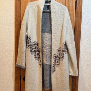 Elegant Cream Patterned Women's Cardigan